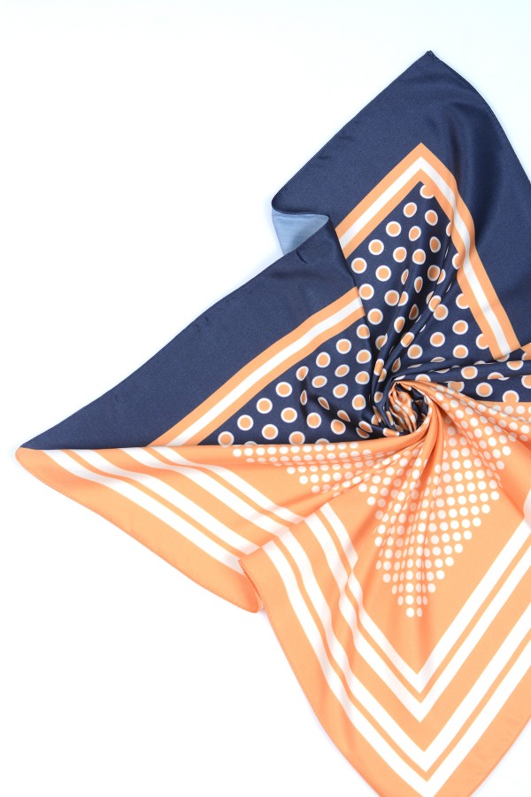 13483 Patchwork Desenli Turuncu Saten Bandana Fular 50x50 cm