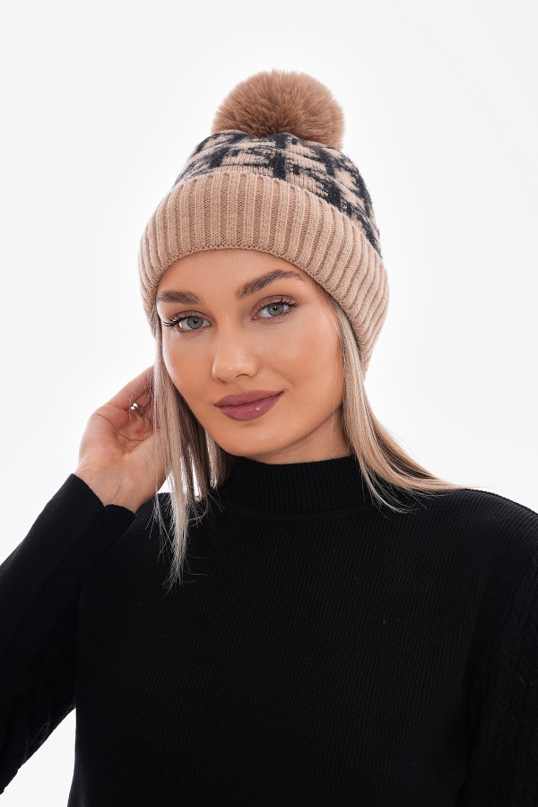 14690 Camel Patterned Beanie