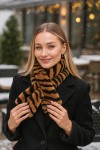 Коричневый плюшевый шарф-снуд с зебровым принтом, 100% полиэстер, плюш