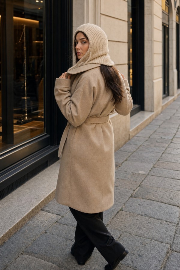 Bej Boyundan Geçmeli Yumuşak Dokulu Düğmeli Bağcıklı Balaklava Model Triko Bere, %10 Yün %60 Polyester %30 Akrilik