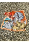 14940 Çiçek Desenli Turuncu Saten Bandana Fular 50x50 cm