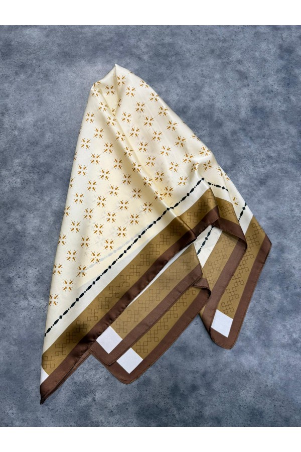 15329 Kar Tanesi Desenli Ekru Bandana Fular 90x90 cm