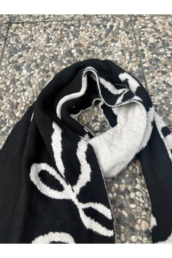 Bow Print Black & White Double-Sided Knit Wool-Blend Wrap Scarf 30x200 cm, 13% wool, 65% polyester, 22% acrylic, 30x200 cm