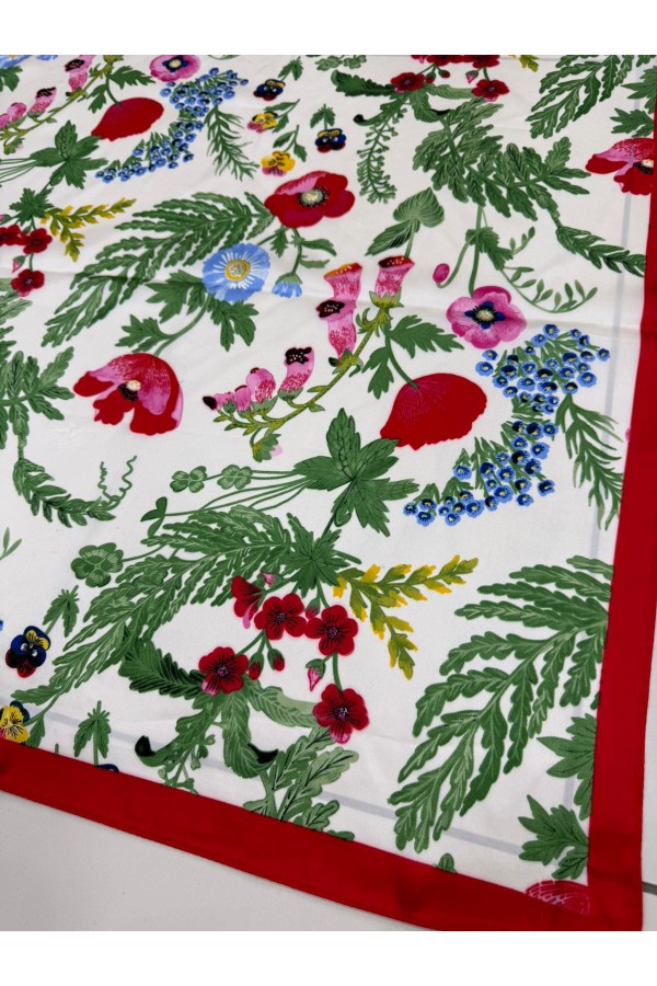 15367 Kırmızı Yaprak Desenli Bandana Fular 70x70 cm