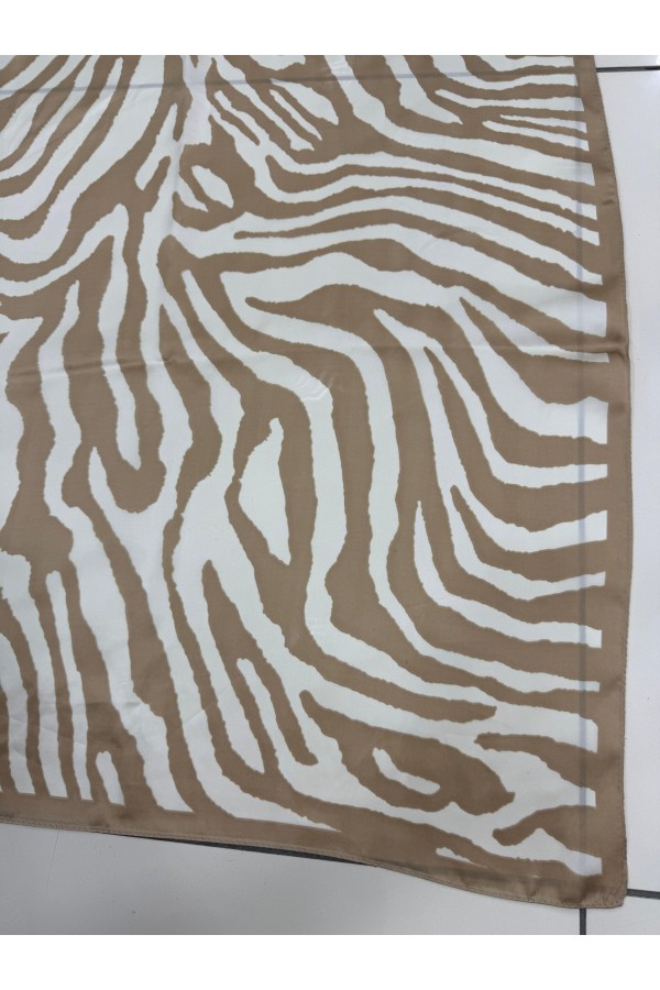 15372 Bej Zebra Desenli Bandana Fular 70x70 cm