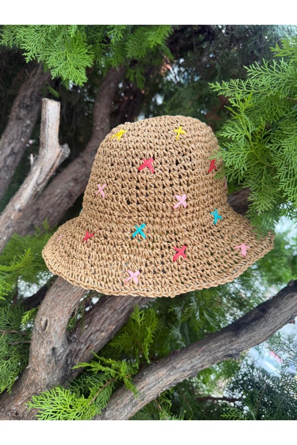 19028 Camel Renkli Yıldız Nakışlı El Örgüsü Hasır Şapka