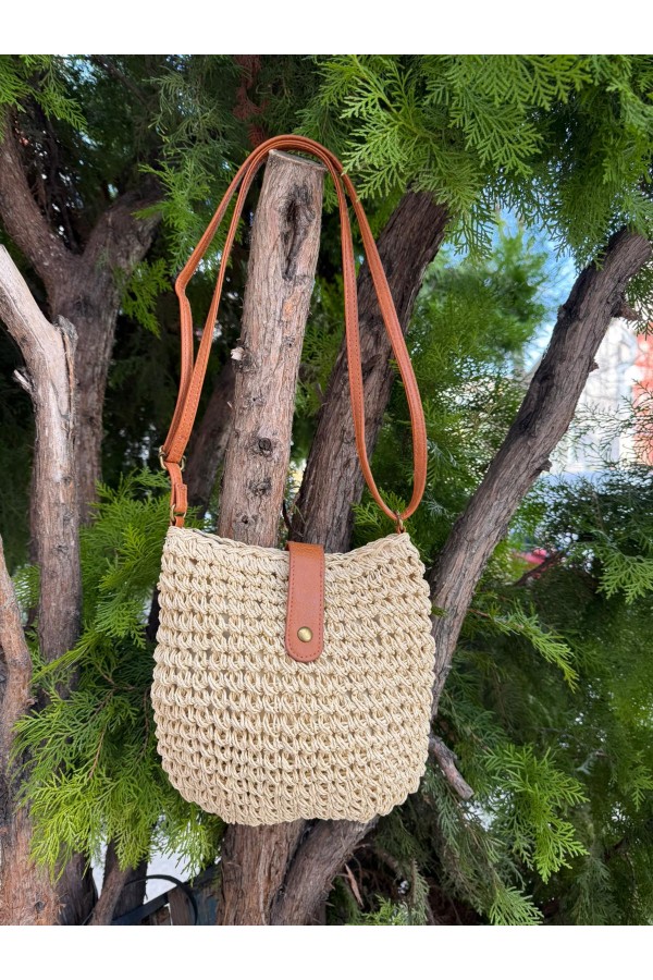 NWC-1077 Bej El Örgüsü Hasır Çanta 24x23 cm NWC-1077 Bej El Örgüsü Hasır Çanta 24x23 cm